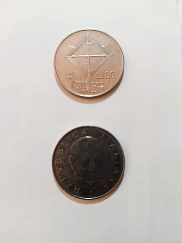 Due monete 100 lire - monete,